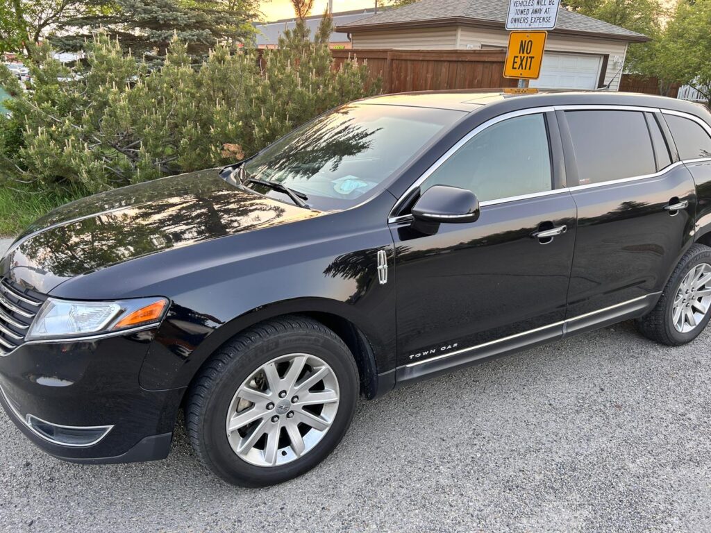Airport Transfer Limo Service In Calgary